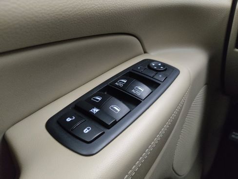 Used 2018 Jeep Grand Cherokee Limited RWD image 27