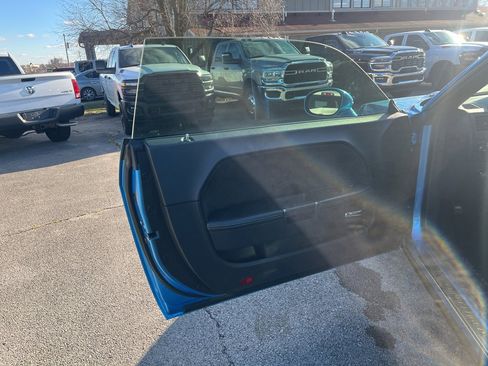 Used 2010 Dodge Challenger SRT8 w/ SRT Option Group II image 16