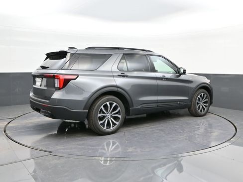 New 2025 Ford Explorer ST-Line image 15