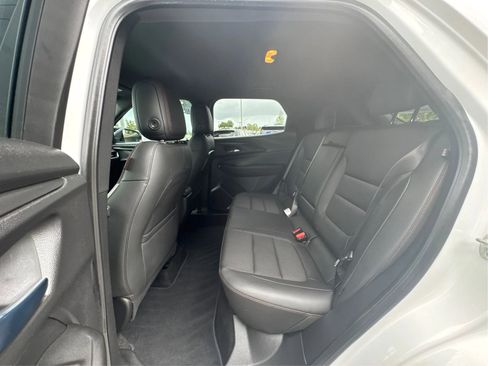 Used 2021 Chevrolet TrailBlazer RS w/ Technology Package image 12