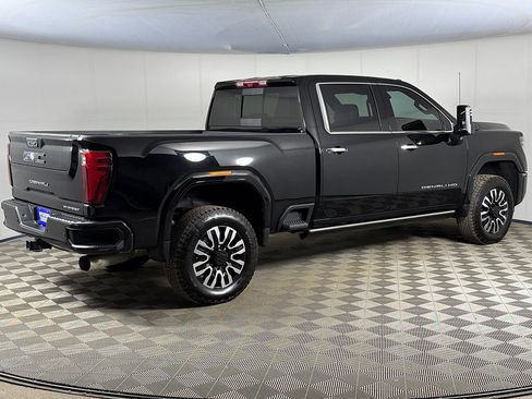 Used 2024 GMC Sierra 3500 Denali Ultimate image 16