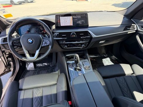 Used 2023 BMW 530i RWD image 14
