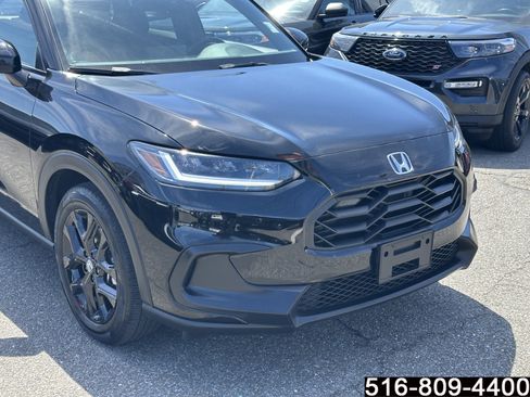 Used 2024 Honda HR-V Sport image 2
