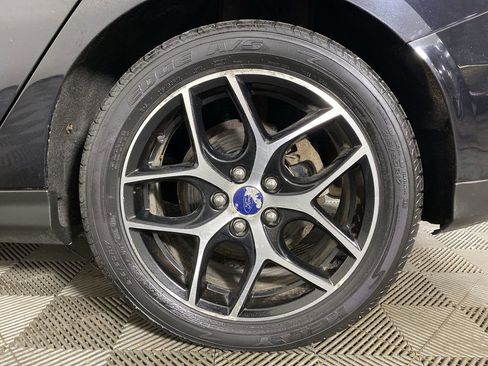 Used 2017 Ford Focus SEL w/ Cold Weather Package image 32
