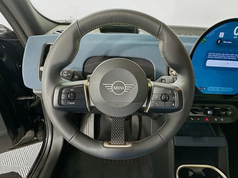 Certified 2025 MINI Cooper Countryman S w/ Comfort Package Max image 11