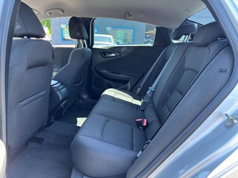 Used 2021 Chevrolet Malibu LS FWD image 11