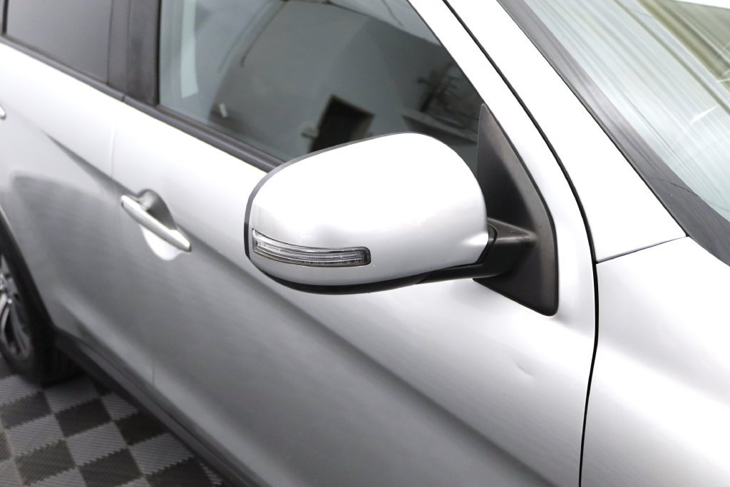 Used 2020 Mitsubishi Outlander Sport SE AWD/4WD image 9