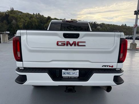 Used 2023 GMC Sierra 2500 AT4 image 4