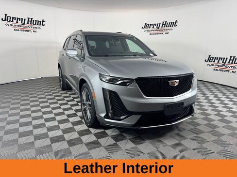 Used 2024 Cadillac XT6 Sport w/ Technology Package image 5