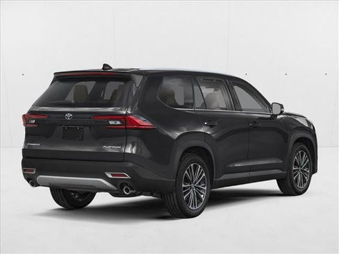 New 2026 Toyota Grand Highlander AWD Hybrid image 2