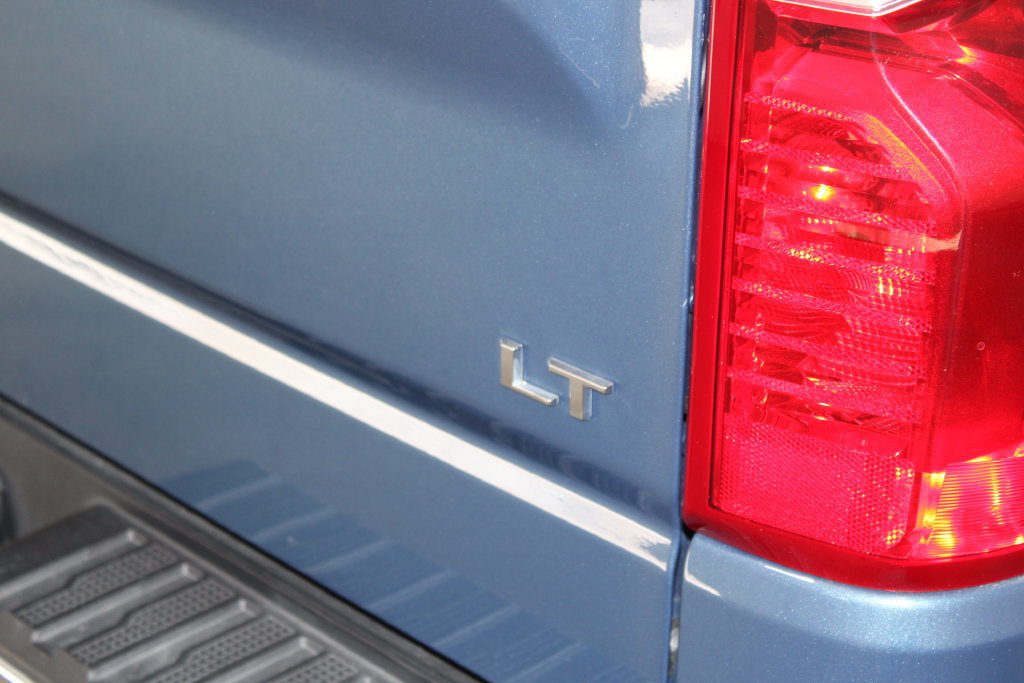 Used 2024 Chevrolet Silverado 1500 LT AWD/4WD image 23