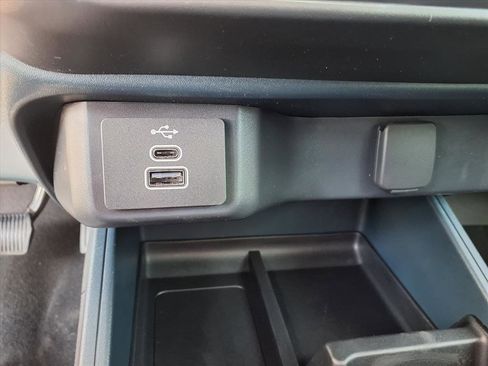 New 2025 Ford Maverick XL w/ Equipment Group 101A image 11