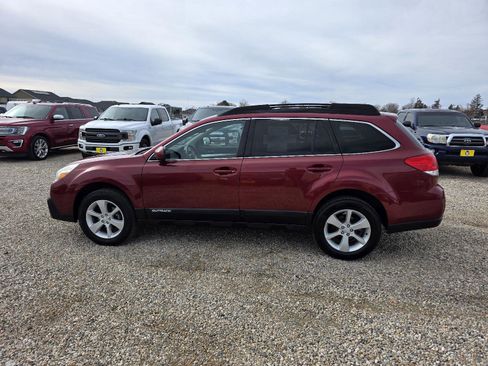 Used 2013 Subaru Outback 2.5i Premium w/ All-Weather Pkg image 8