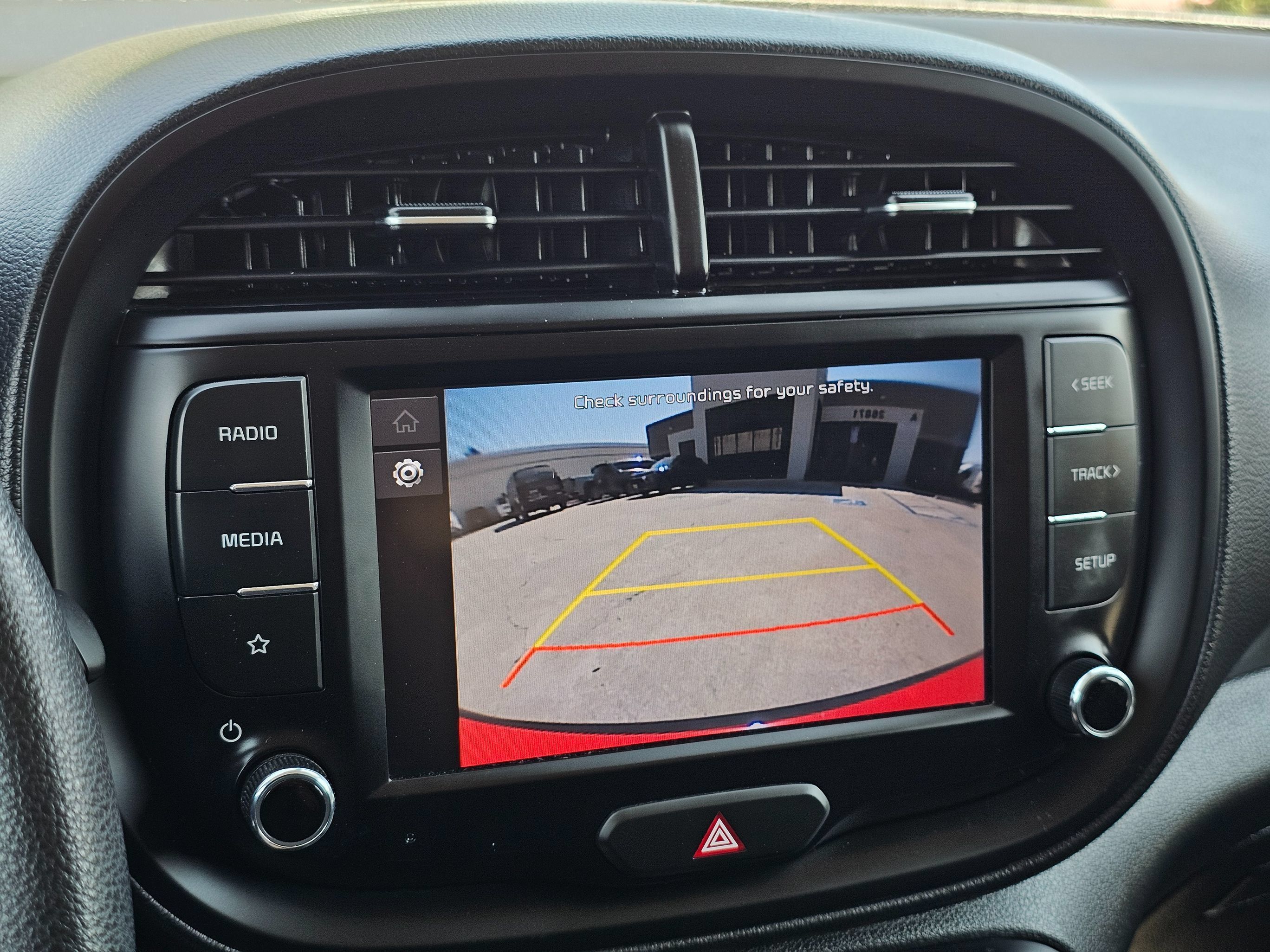Used 2023 Kia Soul LX w/ Option Group 015 FWD image 31