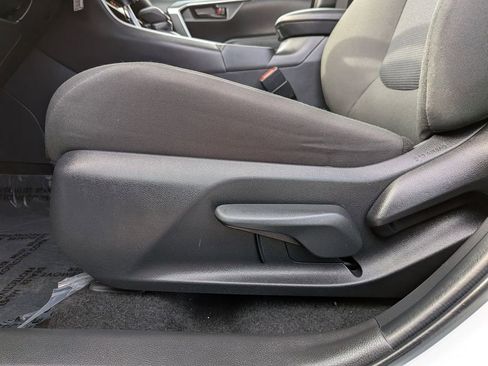 Used 2025 Toyota RAV4 LE image 16