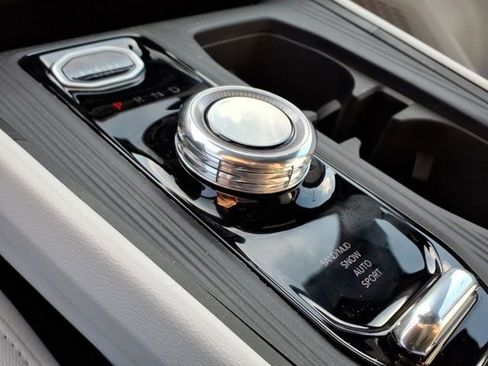 New 2026 Jeep Cherokee Laredo AWD/4WD image 10