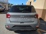 Certified 2021 Hyundai Venue SE image 5