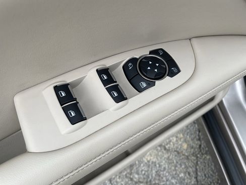 Used 2019 Lincoln MKZ Reserve image 11