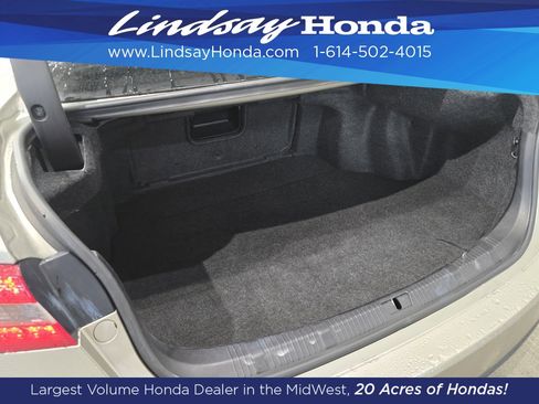 Used 2017 Toyota Avalon XLE image 7