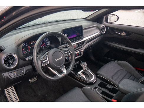 Used 2023 Kia Forte GT-Line w/ GT-Line Premium Package FWD image 13
