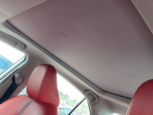 Used 2020 Toyota Camry XSE w/ Navigation Package image 7