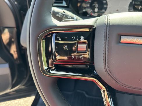 New 2026 Land Rover Range Rover Velar Dynamic SE image 20