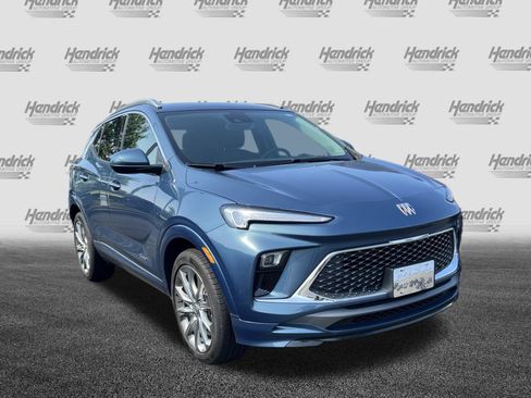 Used 2024 Buick Encore GX Avenir w/ Avenir Convenience Package FWD image 2