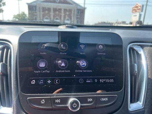 Used 2020 Chevrolet Malibu LT FWD image 17
