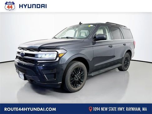 Used 2023 Ford Expedition XLT AWD/4WD image 1