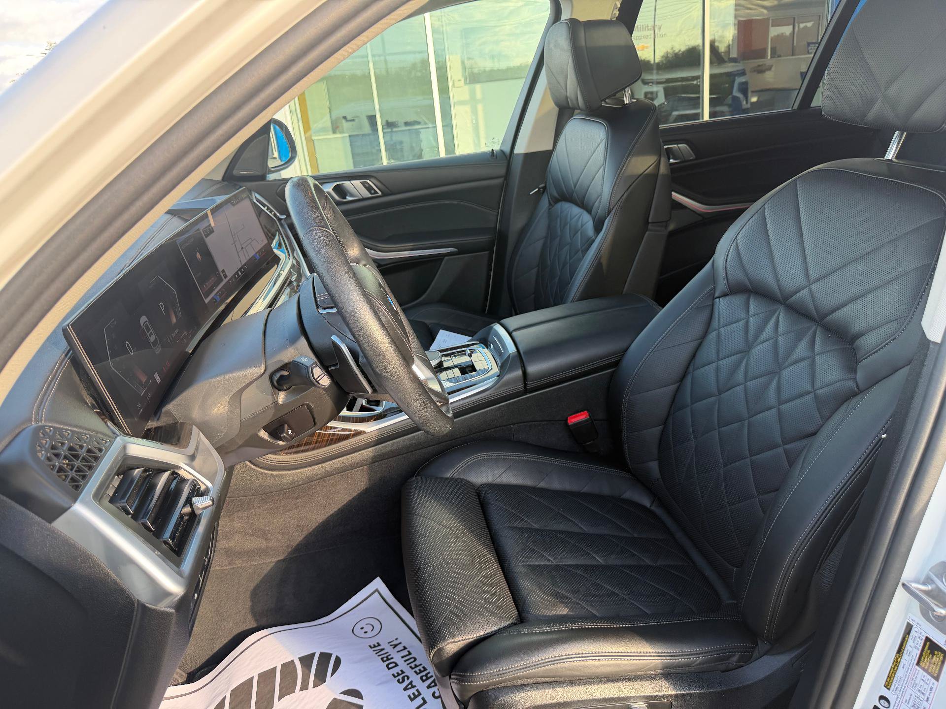Used 2024 BMW X7 xDrive40i w/ Premium Package AWD/4WD image 20