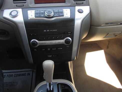 Used 2010 Nissan Murano S FWD image 21