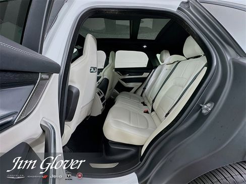 Used 2024 Jaguar F-PACE R-Dynamic S image 16