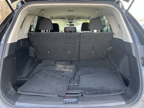 Used 2022 Nissan Rogue SV AWD/4WD image 5