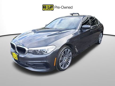 Used 2019 BMW 530e w/ Premium Package image 1