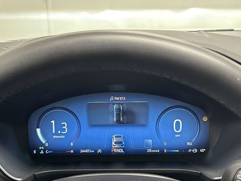 Used 2024 Ford Escape Platinum image 32