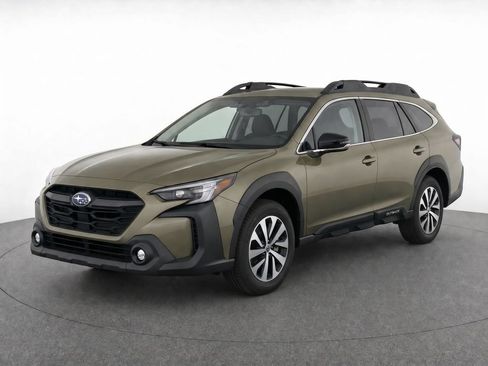 Used 2024 Subaru Outback Premium AWD/4WD image 1