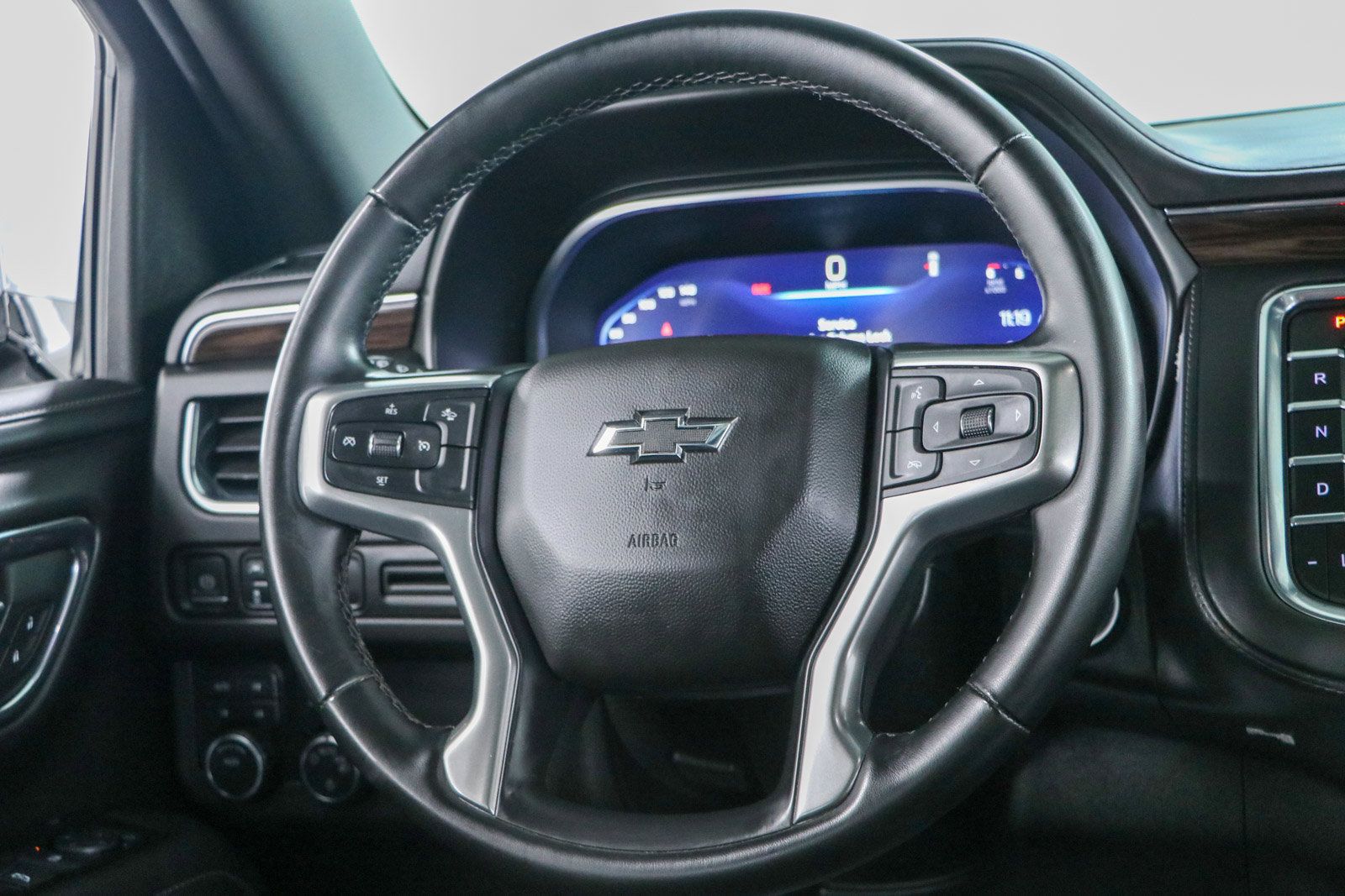 Used 2023 Chevrolet Tahoe Z71 AWD/4WD image 13