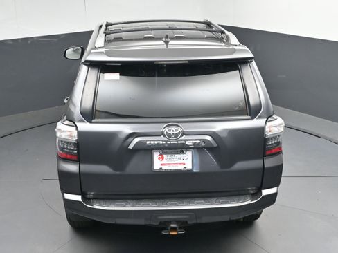 Used 2016 Toyota 4Runner SR5 image 19