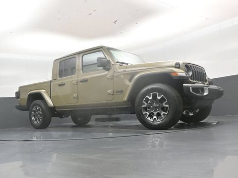New 2026 Jeep Gladiator Sport AWD/4WD image 38