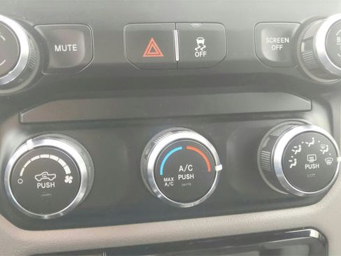 Used 2024 RAM 2500 Big Horn image 25