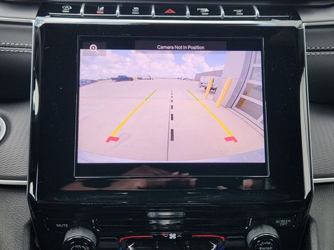 New 2026 Jeep Grand Cherokee Laredo AWD/4WD image 15