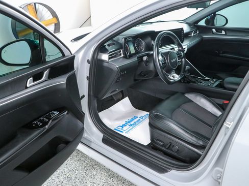 Used 2024 Kia K5 GT-Line w/ GT-Line Premium Package FWD image 3
