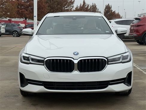 Used 2023 BMW 530e image 7