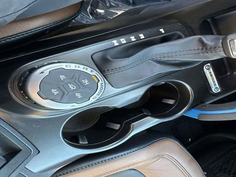 Used 2021 Ford Bronco Outer Banks w/ Sasquatch Package image 23