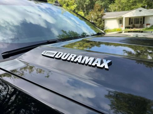 Used 2017 Chevrolet Silverado 2500 LTZ w/ Duramax Plus Package AWD/4WD image 90
