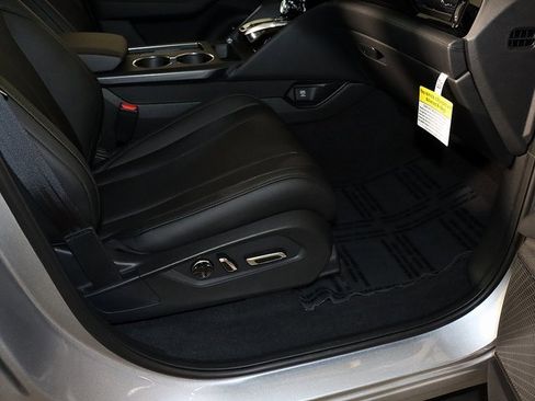 Used 2026 Acura MDX SH-AWD image 36