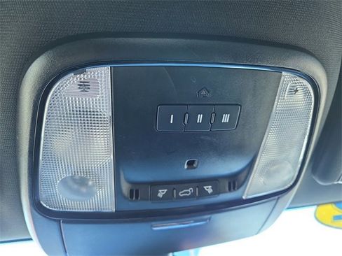 Used 2022 Dodge Durango R/T w/ Quick Order Package 22F image 27