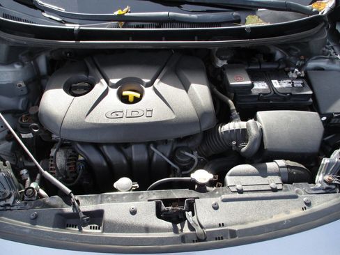 Used 2016 Hyundai Elantra GT image 9