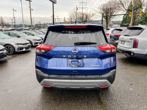 Used 2023 Nissan Rogue SV image 6