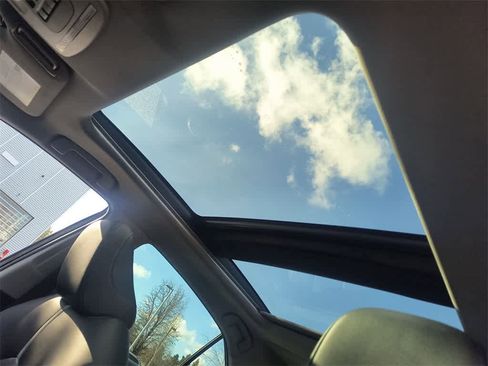 Used 2020 Toyota Camry XSE image 21